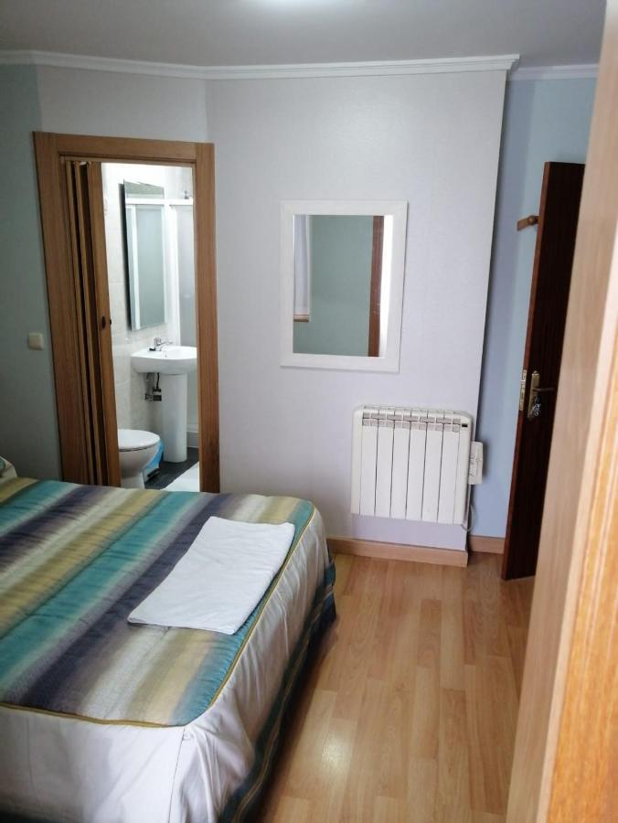 Hostal Castilla Миранда де Эбро Экстерьер фото
