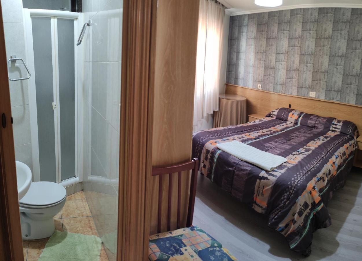 Hostal Castilla Миранда де Эбро Экстерьер фото
