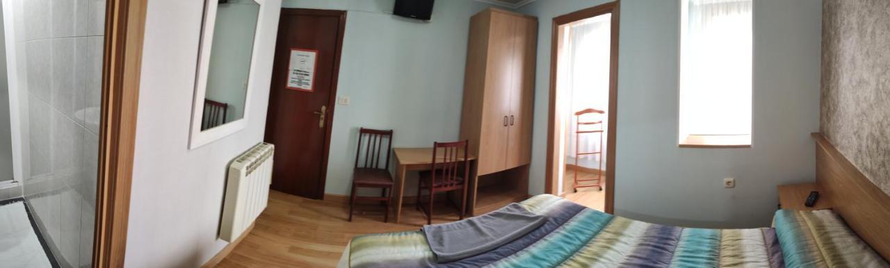 Hostal Castilla Миранда де Эбро Экстерьер фото