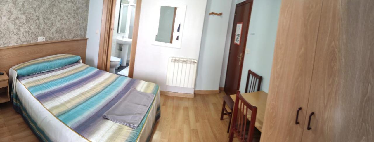 Hostal Castilla Миранда де Эбро Экстерьер фото
